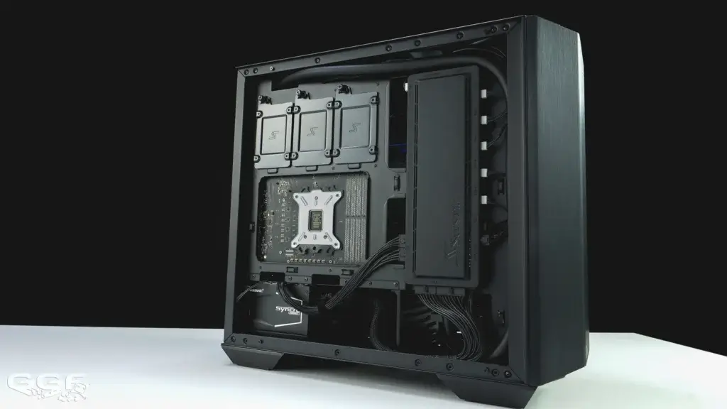 Front view of Stuart Tonks’ Seasonic SYNCRO custom PC build